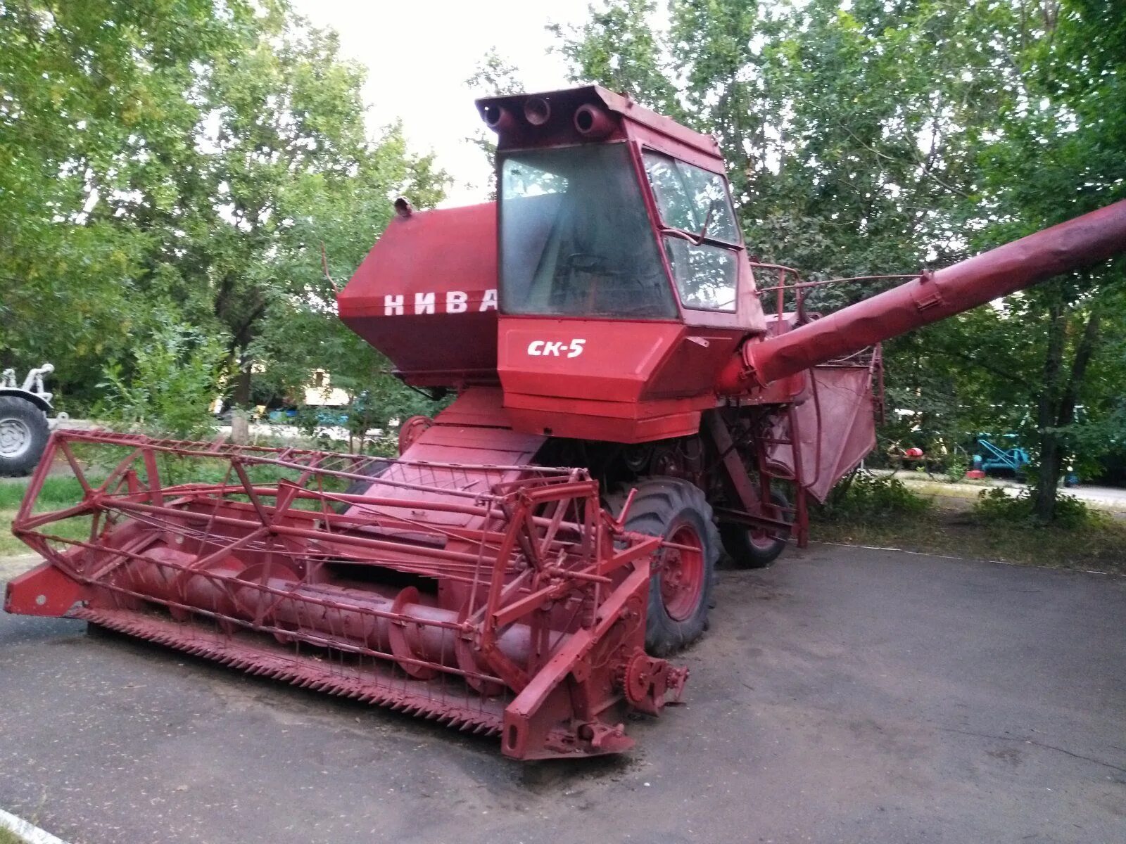 Зерноуборочный комбайн нива авито. Зерноуборочный комбайн нива авито. Комбайн нива 1991. Зерноуборочный комбайн нива авито. Зерноуборочный комбайн нива авито.