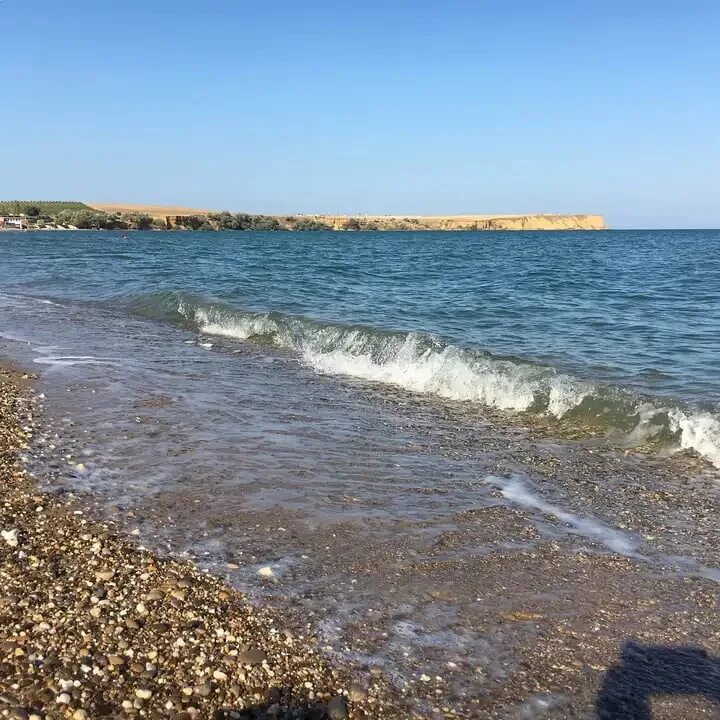 Село угловое Бахчисарайский район. Угловое Бахчисарайский район пляж. Село угловое Бахчисарайский район пляж. Поселок угловое Крым.