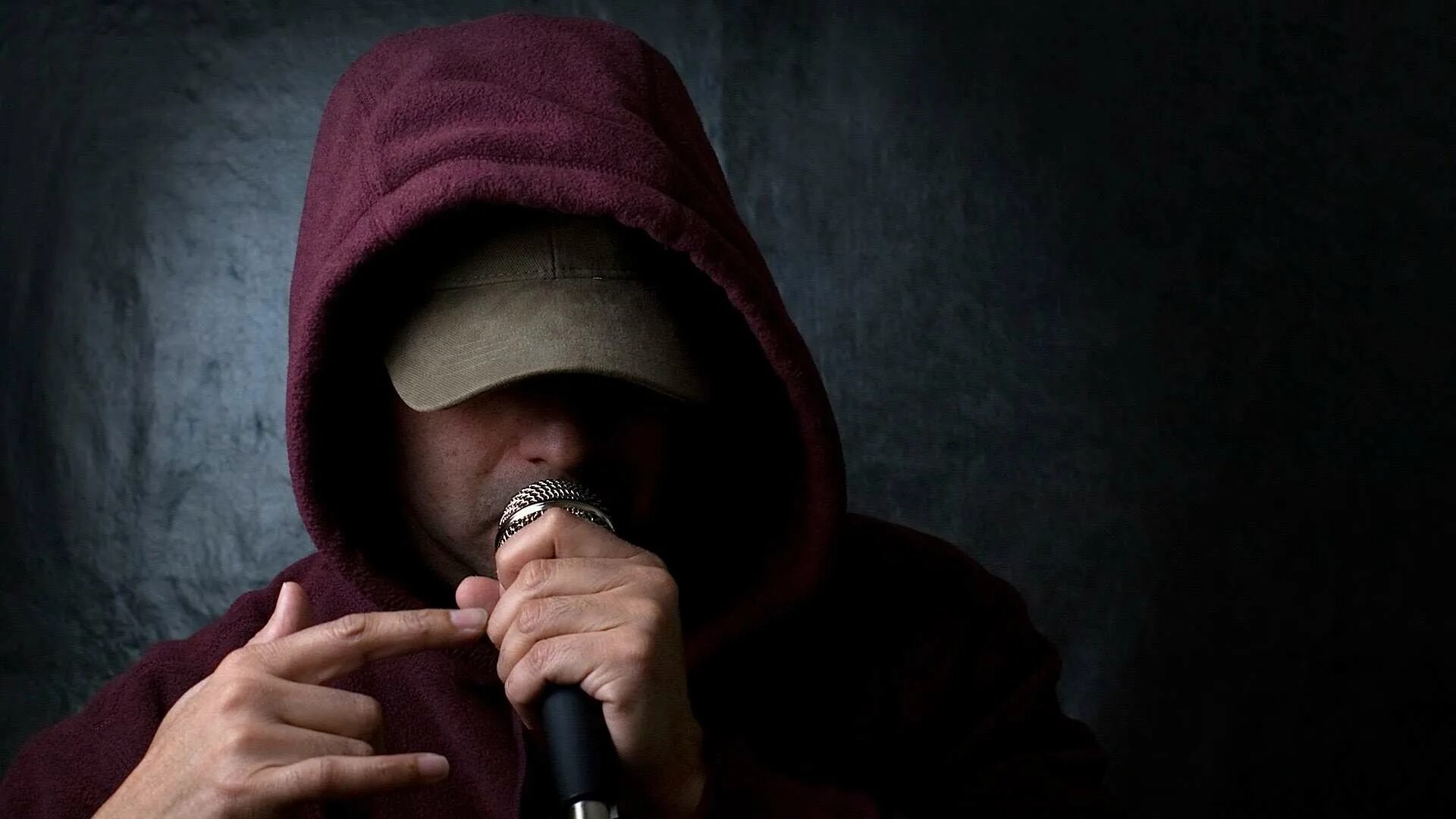 Запретить рэперов. Шеff рэпер. Цепи рэперов. Чернокожие рэперы. Питерский рэпер оксимирон.