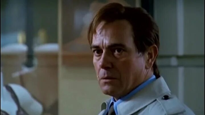 The actors come to town. Йос Стеллинг галерея. «The Day before you came» актеры в видеоклипе. Йос Стеллинг иллюзионист. ABBA the Day before you came.