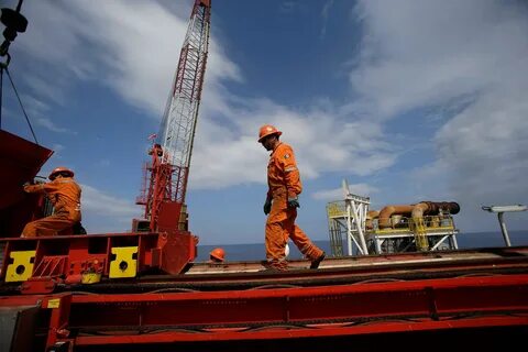 Нефть тендер