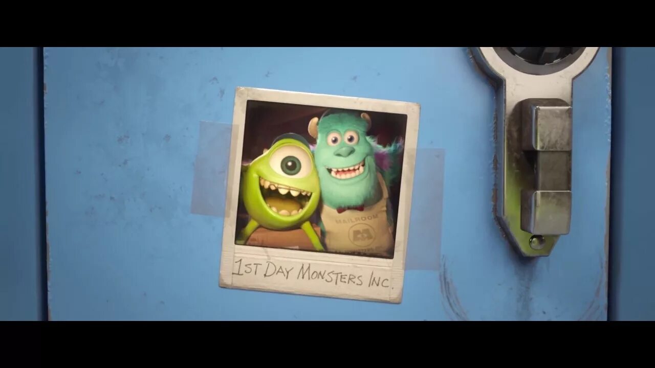 Monsters inc 2001. Корпорация монстров жаба. Monsters inc 2001. Monsters inc scream arena. Салли из корпорации монстров.