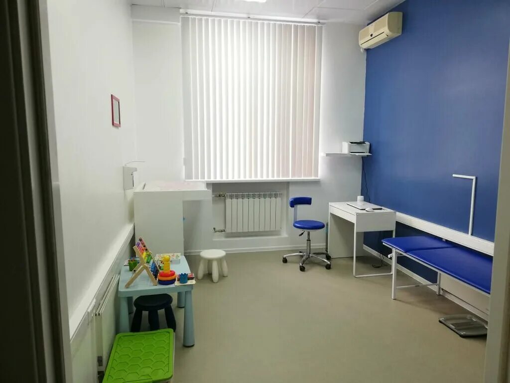 открытка с днем рождения умка. фэмили клиник ростов. умка диск. логотип умка детский сад. Fluffy family мишка.