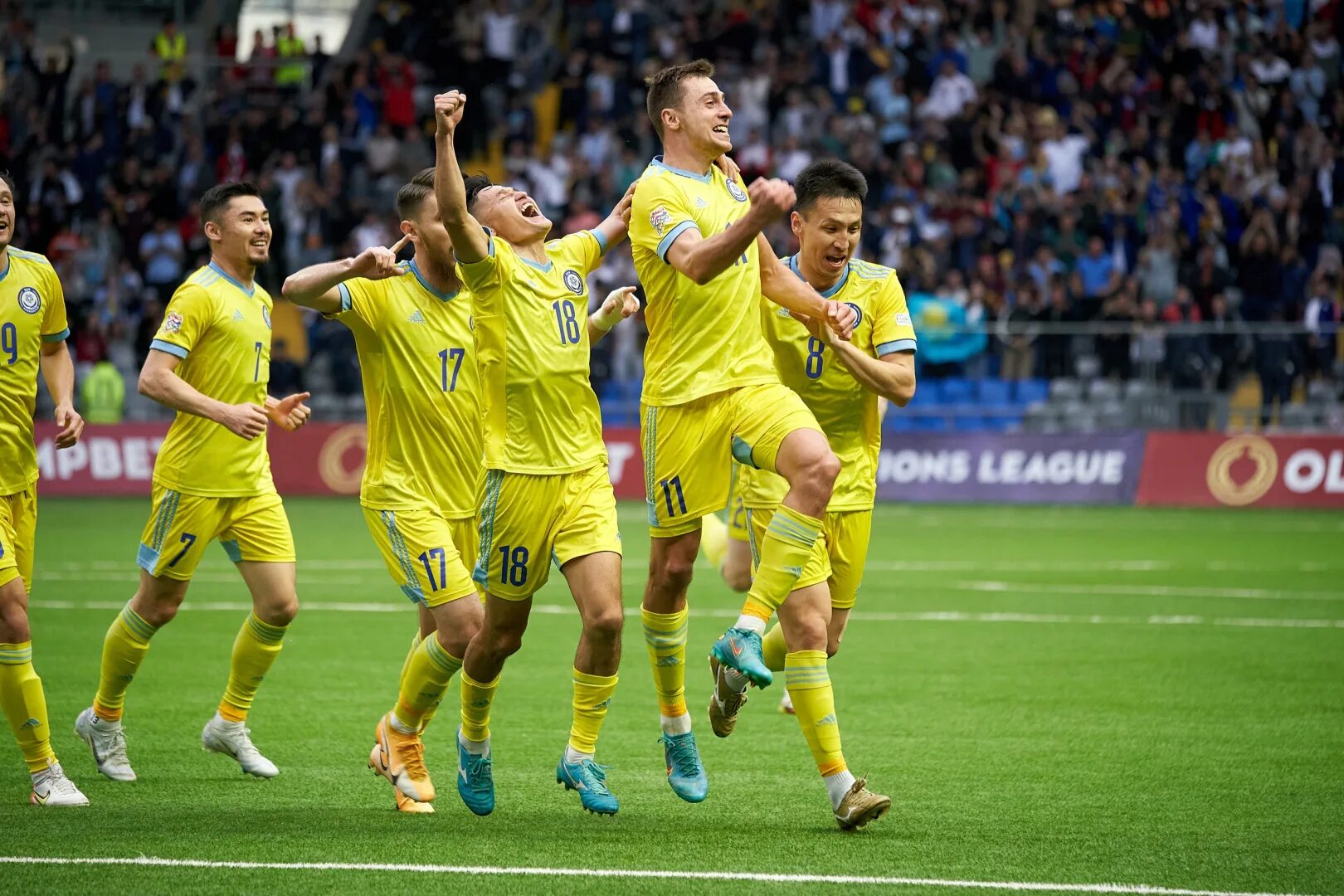 казахстан футбол сборная. сборная казахстана по футболу. форма сборной казахстана по футболу. молодежная сборная казахстана. футбольная команда казахстана.