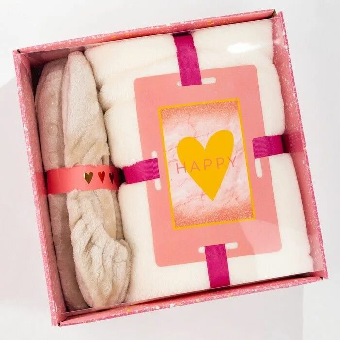 Новогодний подарок с пледом. Плед набор. Плед в подарок на новый год. Плед набор. Новогодний плед.