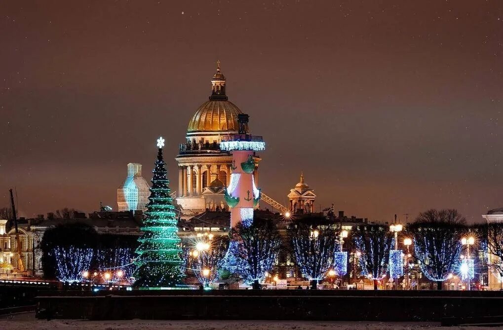 Где встретить новый 2025 год в спб. Экскурсия рождественский петербург 2025. рождество в санкт-петербурге исаакиевская площадь. исаакиевская площадь новый год 2025. исаакиевская площадь зима.