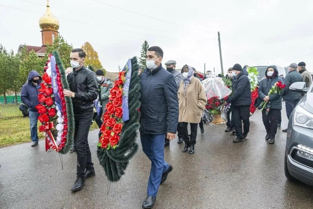 Прощание с абдурахмановым. В Сыктывкаре простились с Александром Васильевым. В Перми простились с Александром. Комяк Можгинский район простились с Васильевым.