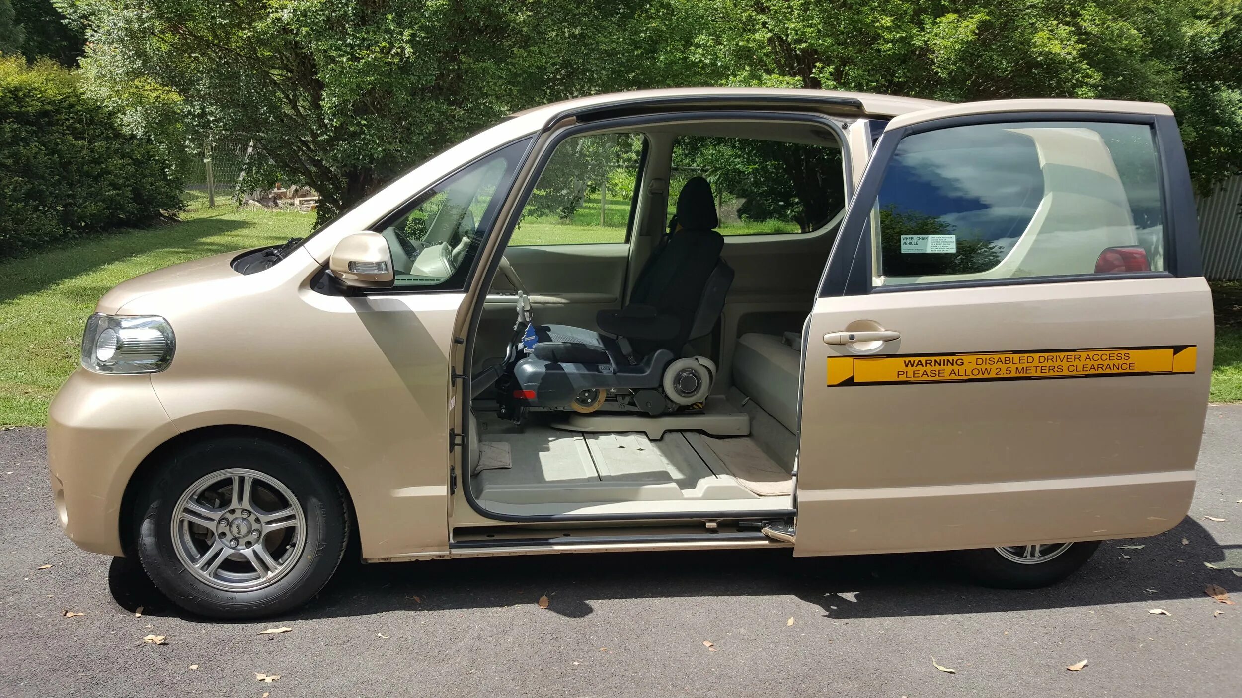 Toyota porte 2007. Toyota porte 2018. Toyota porte 2004 wheelchair. Toyota porte, 2007 багажник