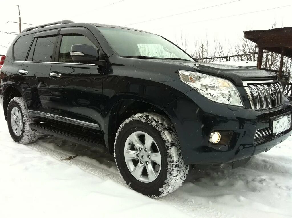 Toyota land cruiser prado серебристый. Toyota prado 150 2010. Toyota land cruiser prado 2012. Тойота прадо 150 2010. Тойота ленд крузер 150 белый.