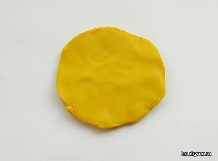 Лепить из сыра. Лепка лепешки. Лепка лепешка большая и маленькая вторая младшая группа. Сплющиваем шар из пластилина. Лепка лепешки.