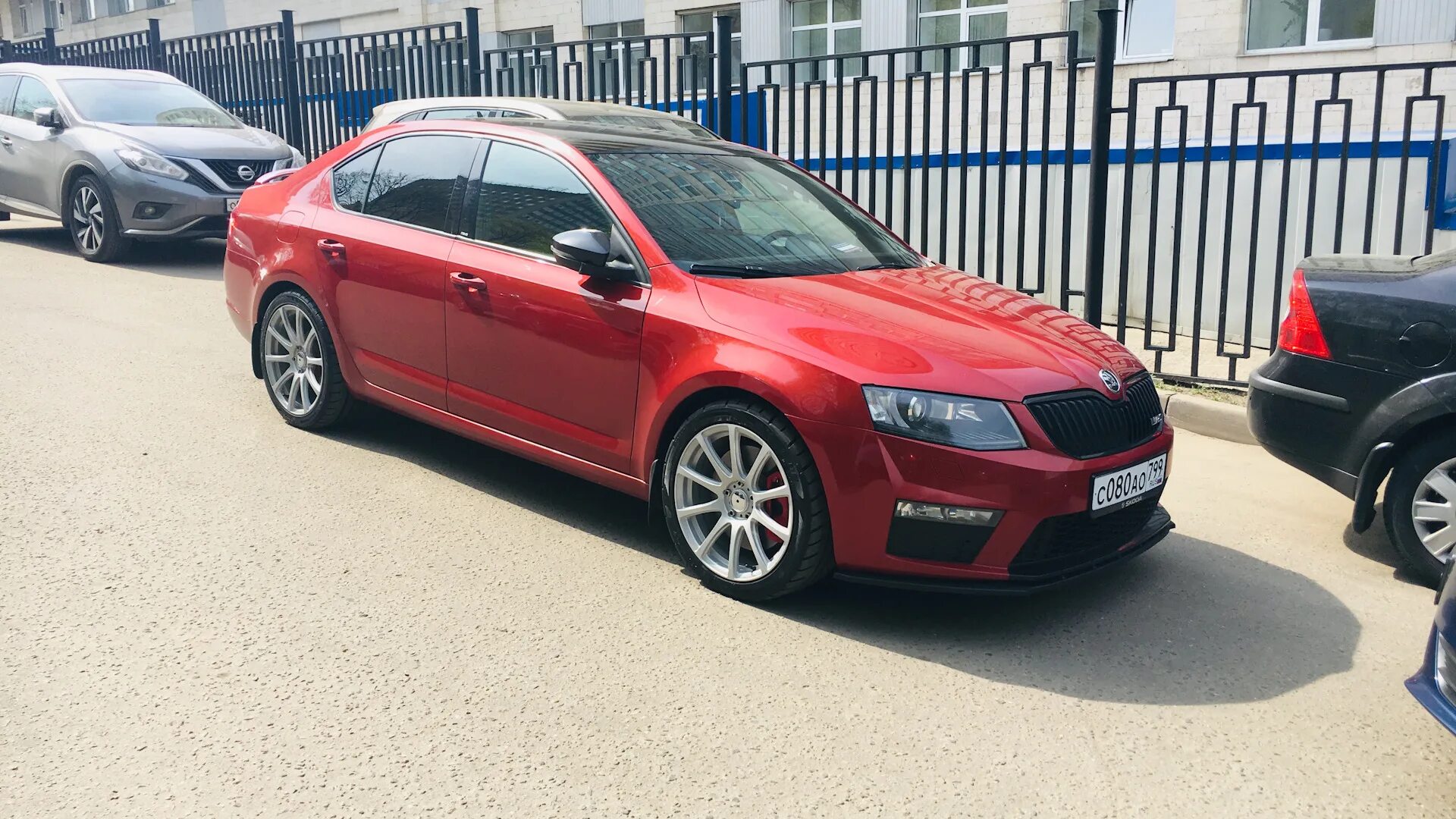 Skoda octavia rs 2.0 amt. Skoda Octavia RS 2014. Skoda Octavia a7 красная. Skoda Octavia RS 2.0 AMT 2014.