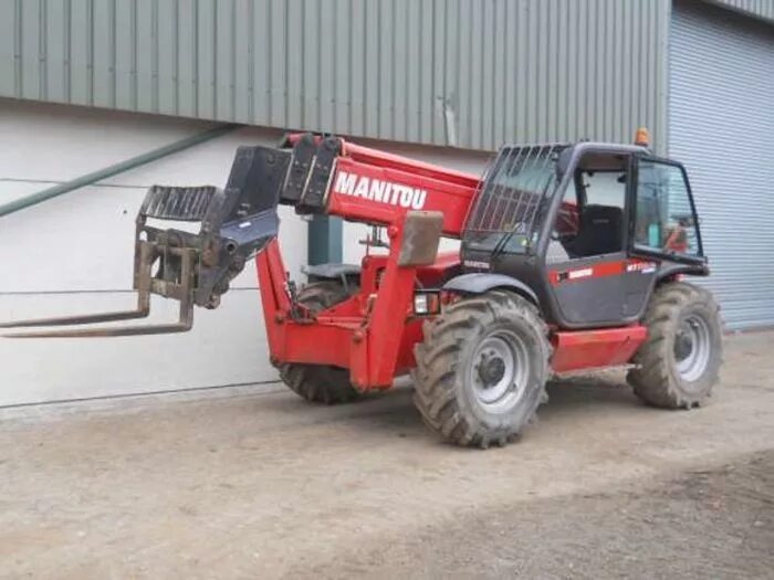 Телескопический погрузчик Маниту 1740. Телескопический погрузчик Manitou p0190l. Manitou MT 1740 SLT. Телескопический погрузчик Амкодор 527. Куплю телескопический погрузчик б у