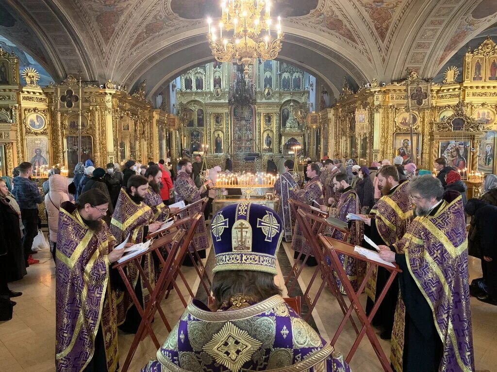 Иподьякона Богоявленского кафедрального собора в Москве. Парастас. Хор Богоявленского кафедрального собора в Елохове.