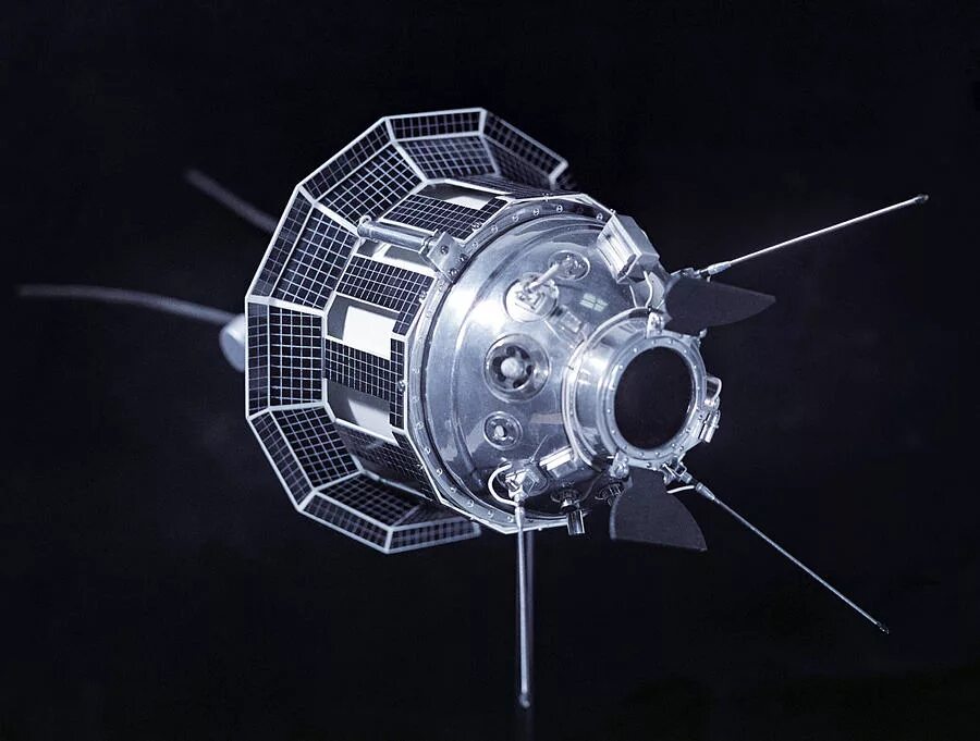 Зонд 3. Межпланетная станция (амс) «зонд-3»,. советский аппарат луна 3. советский космический аппарат «луна-3». зонд луна 3.