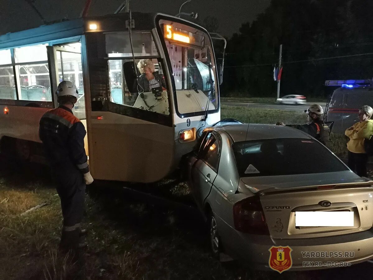 Дзен новости сейчас свежие. Авария в Ярославской обл.