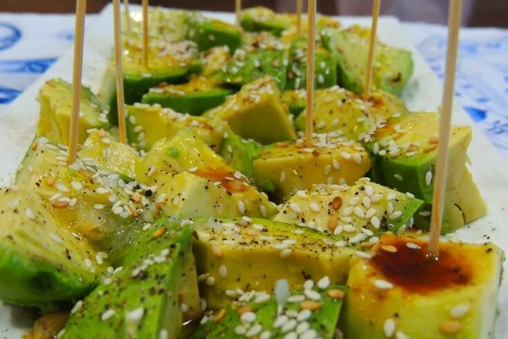 Просто вкусный бутерброд на завтрак с авокадо.. Описание процесса приготовления,