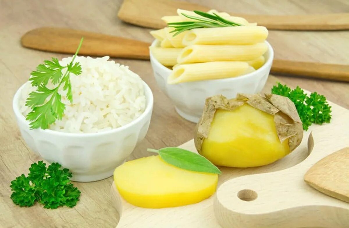 Картошка рис макароны. Хлеб, крупяные и макаронные изделия. Рис с картошкой. Макароны рис картошка. Гарниры картофель рис макароны.