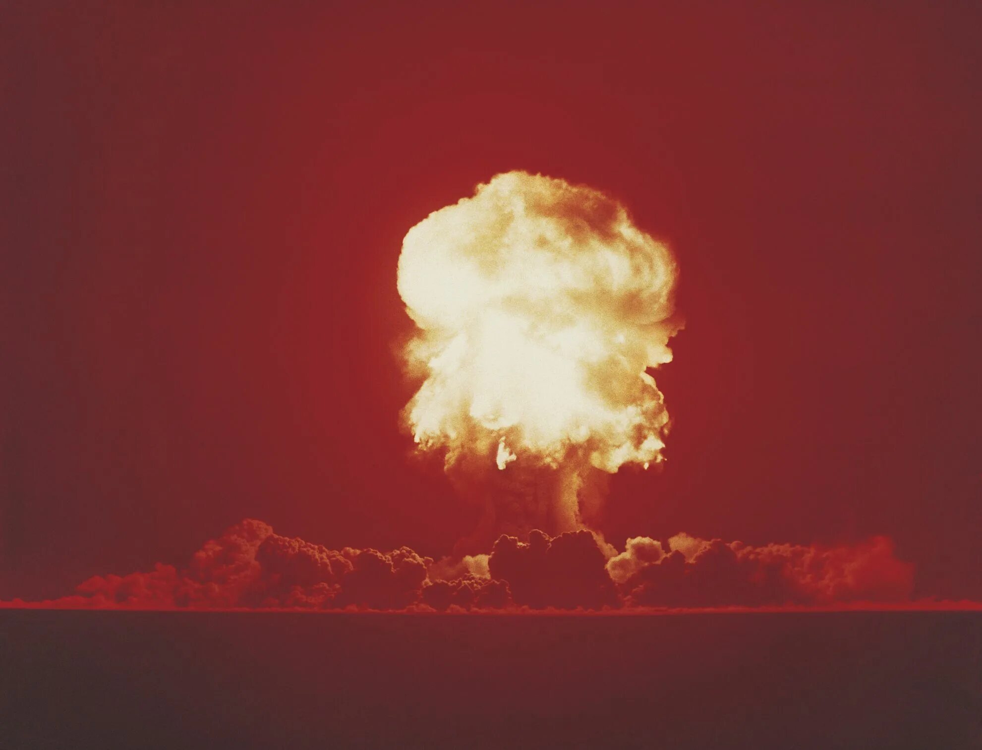 Атмосферный ядерный взрыв. Воздушный ядерный взрыв. Воздушный взрыв ядерного оружия.
