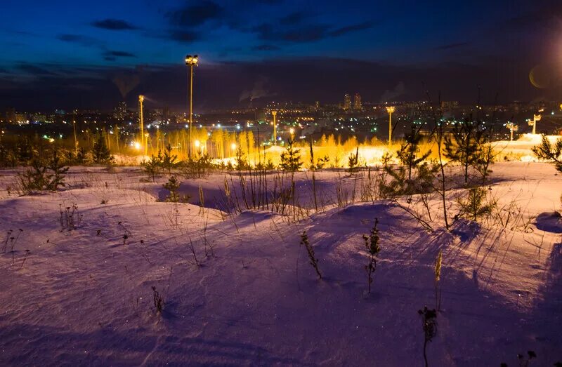 Уктусский лесопарк екатеринбург. Район уктус екатеринбург. Уктусский лесопарк екатеринбург. Уктус горнолыжный комплекс екатеринбург. Уктус город.