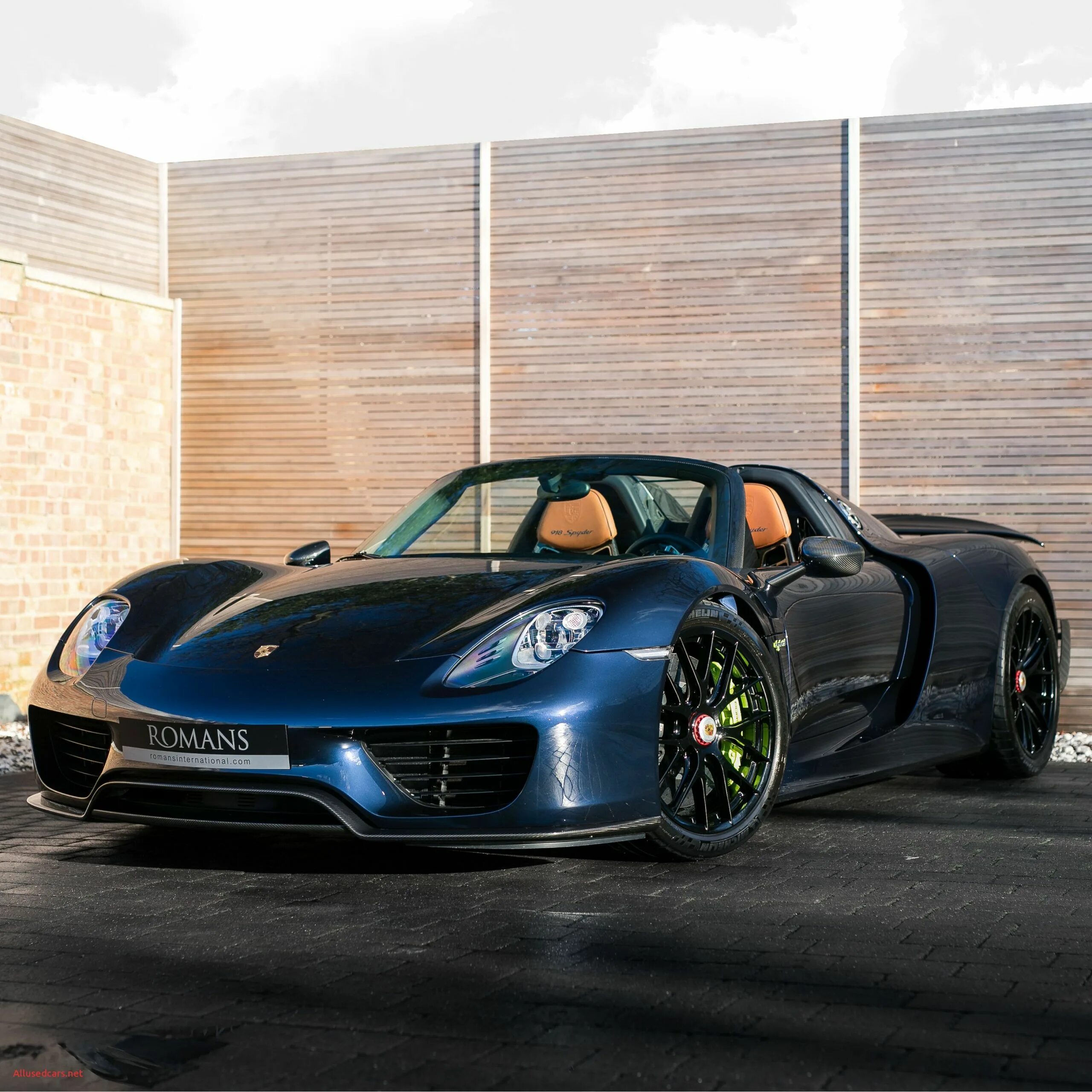 Porsche 918 цены. Porsche 918 Спайдер. Porshe 918 Spyder. Порше спорткар 918. Porsche Cayman 918.