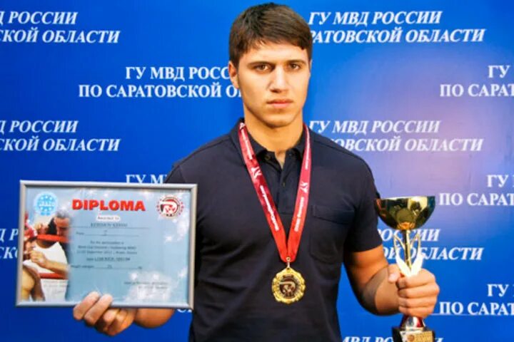 Чемпион россии среди юниоров. Керим Керимов чемпион России кикбоксинг. Керим Керимов Балаково. Керим Керимов Балаково кикбоксинг.