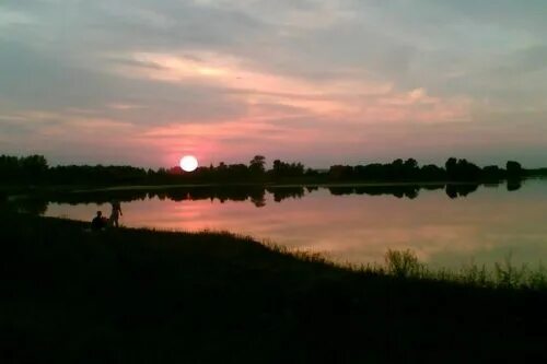 Иван бунин стихотворение на пруде. Озеро ояш новосибирская область. Тихая заводь рыбалка. Озеро коновалово челябинск. Чернохолуницкий пруд фото.