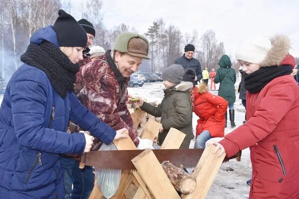 Масленица в гусь хрустальном 2024. Гусь Железный Масленица. Масленица Гусь Хрустальный. Масленица в Тасино Гусь-Хрустальный район. Гусь Масленица.