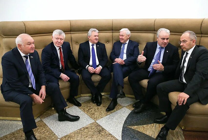 зюганов и миронов. руководители фракций госдумы. лидеры фракций государственной думы. руководители фракций госдумы. миронов зюганов жириновский неверов.