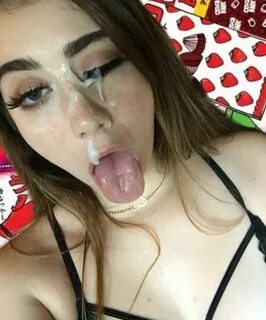 Miranda Mew desnudainfluencer 