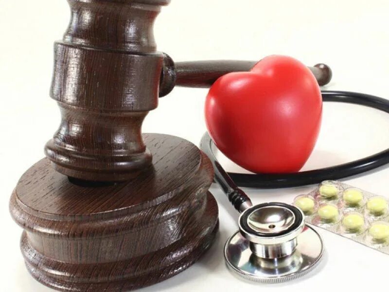 бизнесмен в медицине. медицина и юриспруденция. юридические услуги в здравоохранении. юриспруденция в здравоохранении. юриспруденция.