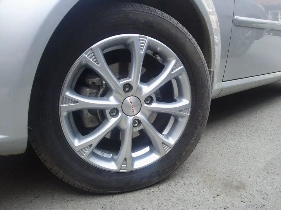 Колесный диск k&k блюз-оригинал 6x15/4x100 d60. Диски литые кик (k&k) блюз 6x15 4x114. K&k блюз (кс606) дарк платинум. Диски кик дарк платинум r15. 6 et44 дарк платинум.