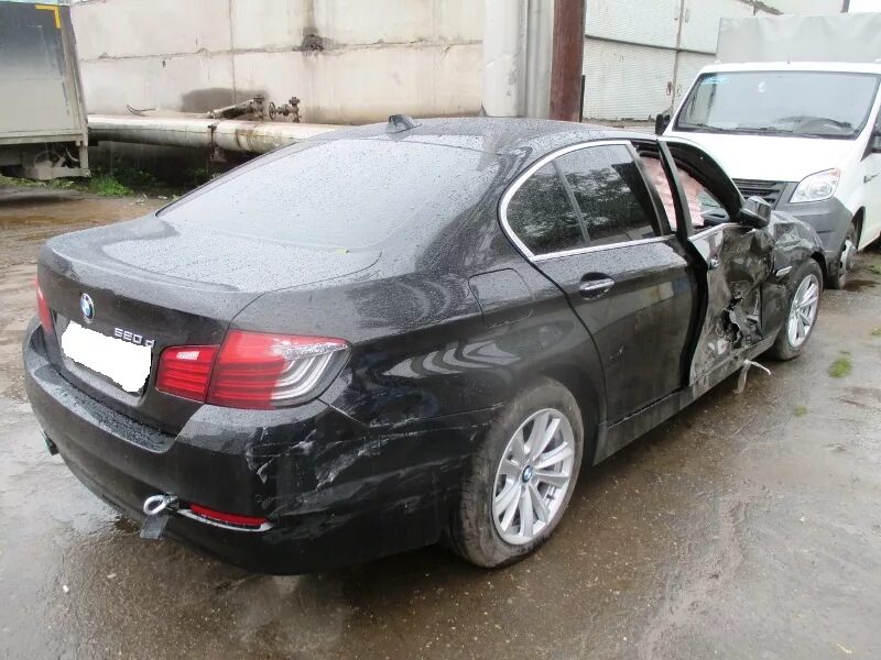 Битая BMW f10. BMW 5 битая. Битый БМВ м5 ф10. BMW f33 битая. Купить битый бмв