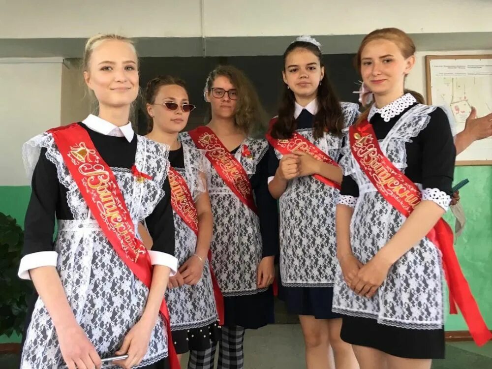 Феодосийская спецшкола интернат. Школа номер 1 феодосия. Школа в орджоникидзе крым. Школа в орджоникидзе крым. Школа 6 орджоникидзе крым.