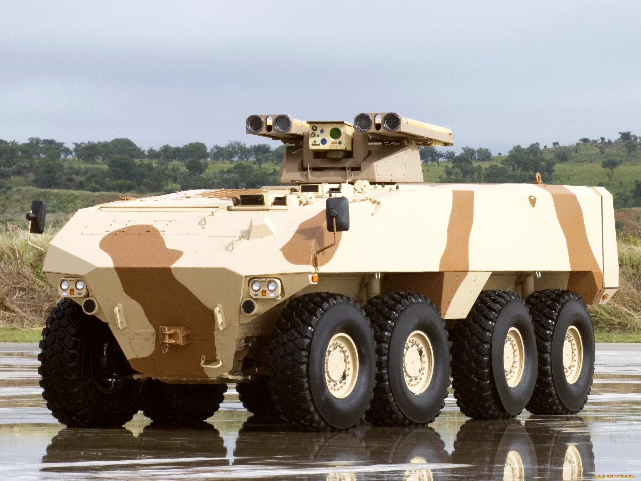 Бтр mbombe 6x6. Бронетехника юар. Броневик bae rg-41. Бтр mbombe. Юар бмп ratel.