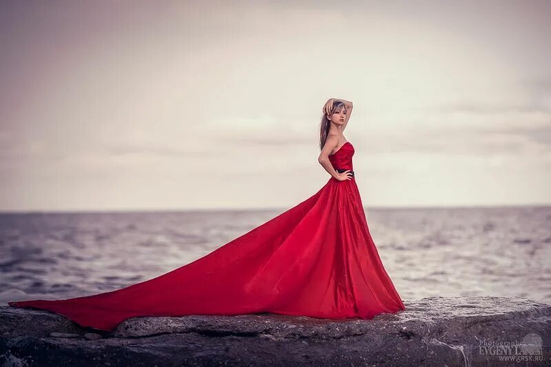 Проект в красных платьях партнер по воде What I Would Wear to the Cannes Film Festival Dream in Lace Red womens fashion