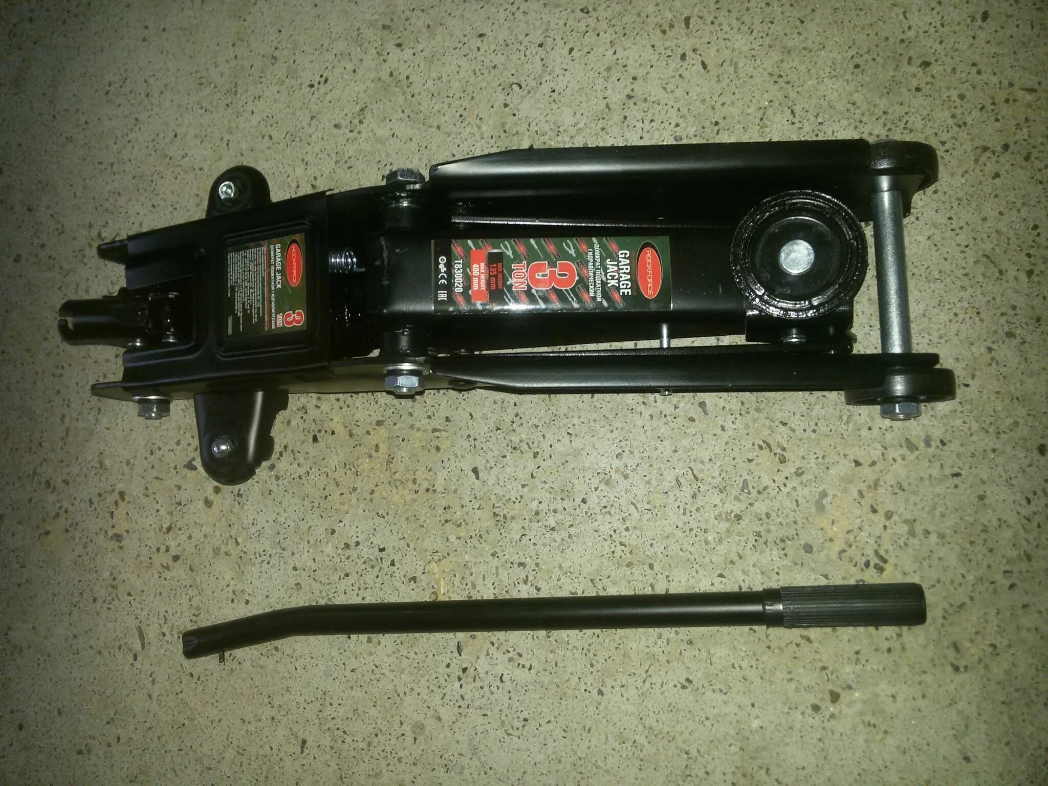 Подкатной домкрат rockforce. Домкрат rockforce подкатной 3 тонны. домкрат rockforce rf33004. домкрат подкатной 3т force.