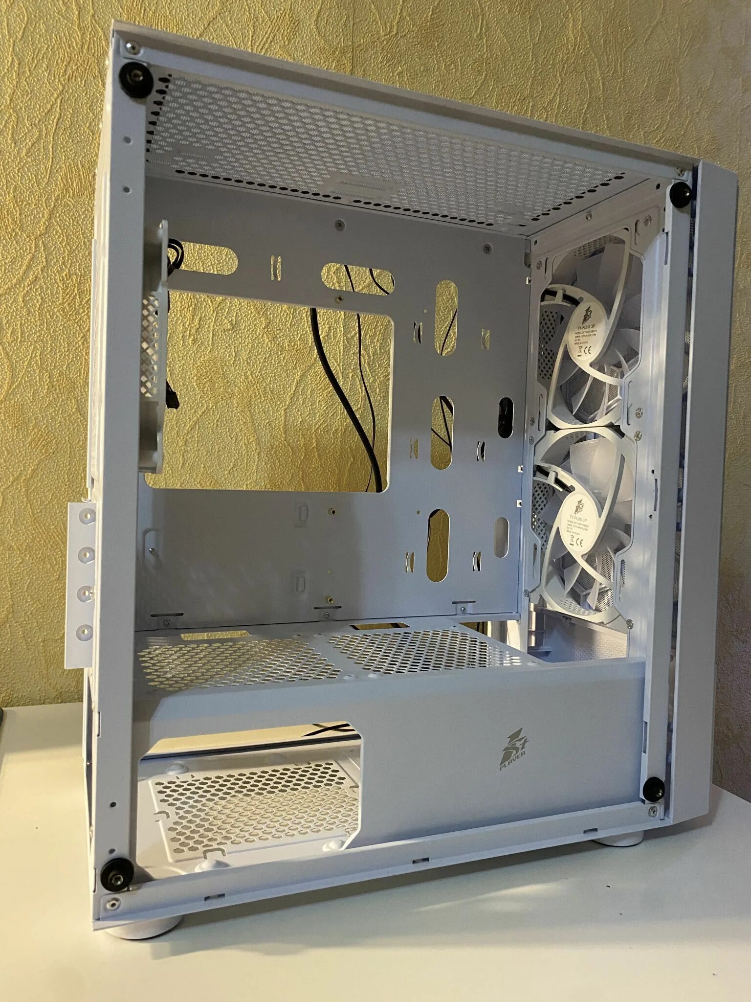 Корпус 1stplayer firebase x4. Корпус 1stplayer firebase x4 white. корпус 1stplayer firebase x3-m white. корпус 1stplayer firebase x4 black. корпус 1stplayer firebase x4-m white x4-m-wh-2f1p-w-1.