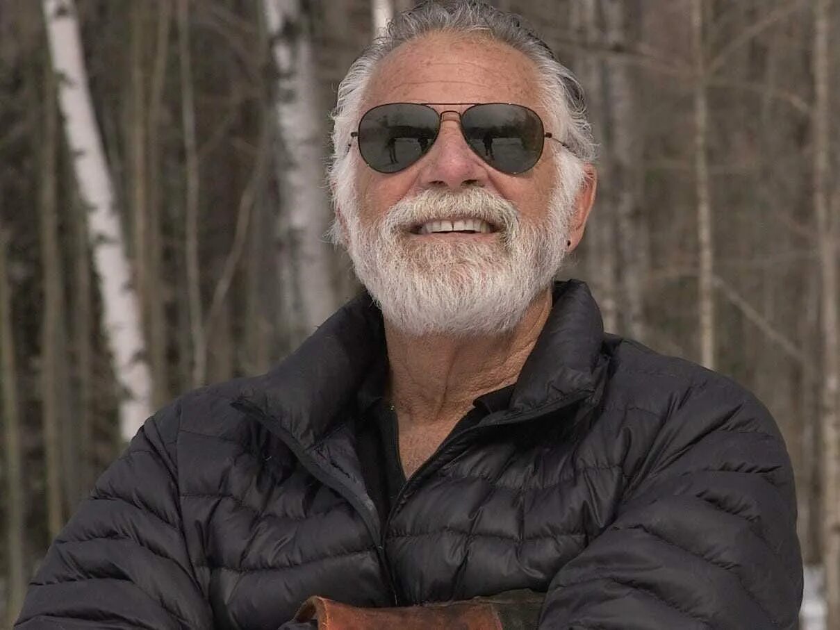 Interesting man. Джонатан голдсмит. джонатан фуллер актер. the most interesting man in the world. джонатан голдсмит фильмы.