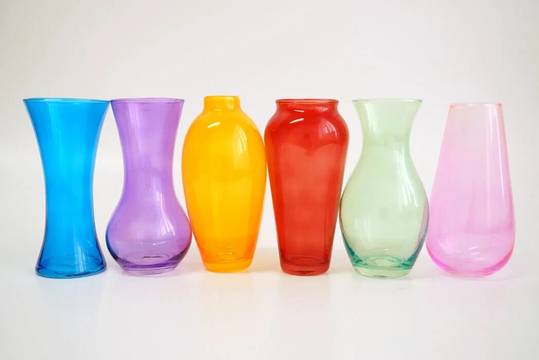 Стеклянная цветная ваза h23d26 hj360-25-g3. Маленькая вазочка. Яркие вазы. Яркие вазы для цветов.