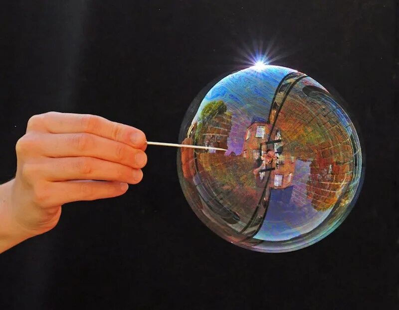 Хрупкий мир 2. Хрупкий мир. Мир сквозь призму. Взгляд через призму. Мир в мыльном пузыре.