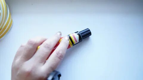 Чем оттереть клей с поверхности