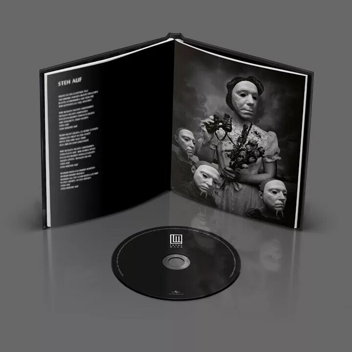 Wer weiß das schon lindemann перевод. Till lindemann группа. Петер тэгтгрен линдеманн. Lindemann golden shower обложка. Петер тэгтгрен линдеманн.