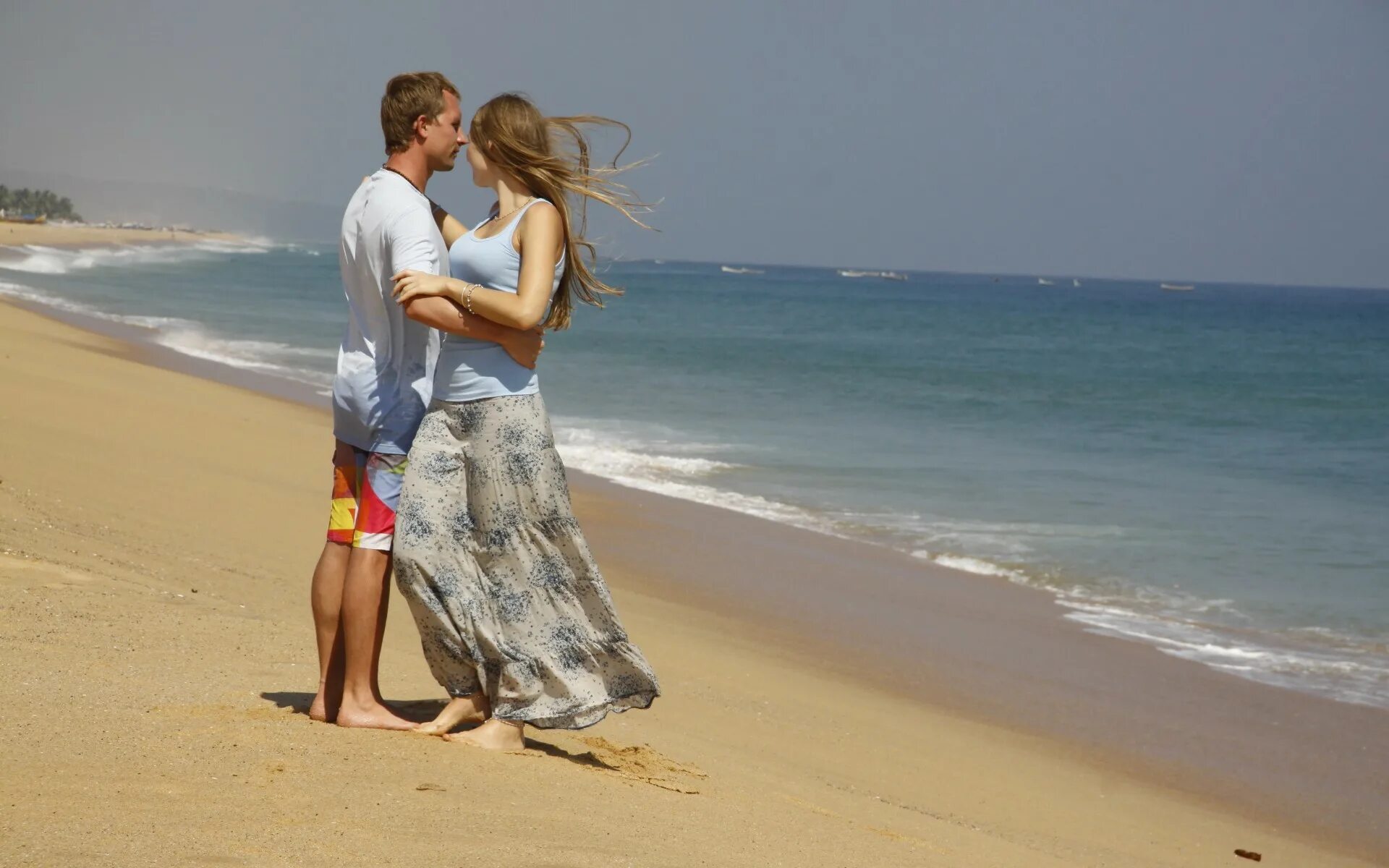 С днём рождения море пляж. Желать берег. Открытка с днем рождения пляж. Берег моря. Море солнце.