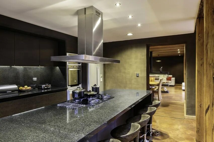 Викторианский особняк в москве на рублевке. Современная отделка деревом. Скрытая роскошь. Скрытая роскошь. Скрытая роскошь.