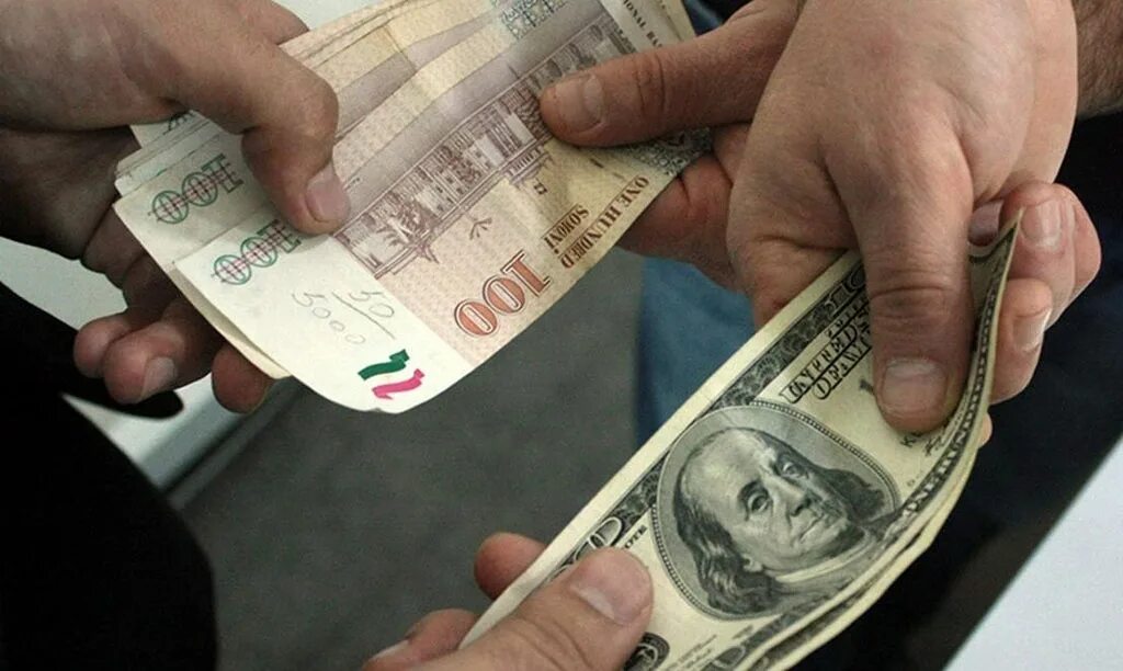 Рубль на сомони. Рубил таджикский. Рубил таджикский. Рубил таджикский. Таджикские деньги.