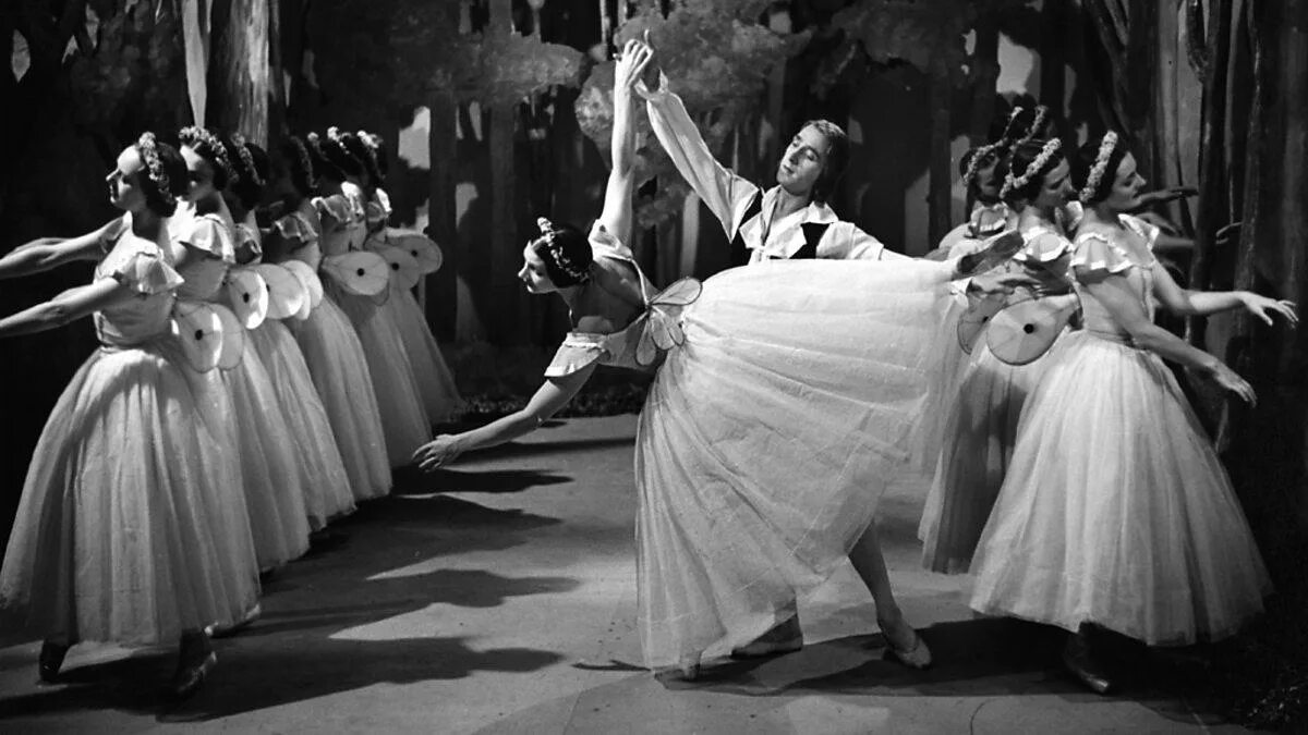 Дягилев балет 1929. Сергей дягилев балет. Сергей дягилев балет. Сергей дягилев балет. Труппа дягилева.