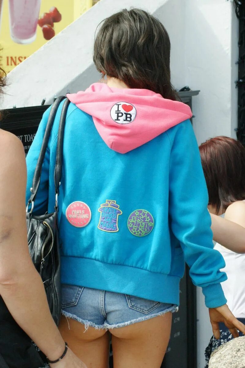 Квай дети. John и henry hintermeister. Прикольные картинки с детьми. Девочка лежит на мячике. Художник henry hintermeister 1897 1972.