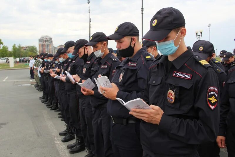 Полиция казань отзывы. Полицейские в казани. полиция фото казань. фото экологической полиции казани.