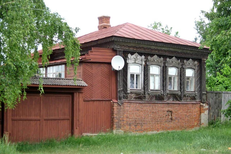 Дома луховицком районе московской области. Белоомут дом. Дом поселок Белоомут. Огаревский дворик Белоомут. Белоомут Московская область.