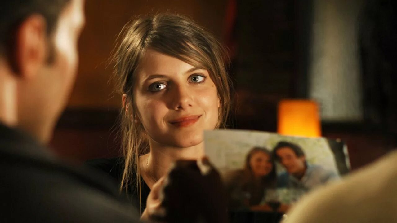 Мелани Лоран Бесславные ублюдки. Мелани Лоран 2022. Melanie Laurent 2023. Мелани Лоран Призрачная шестерка. Начинается суматоха и волнение у нас песня